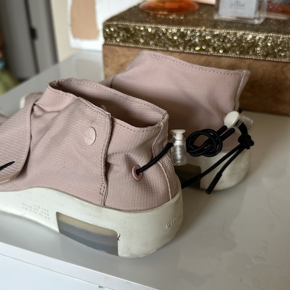 Fear of God Nike pale pink AIR 180 - Picture 3 of 7